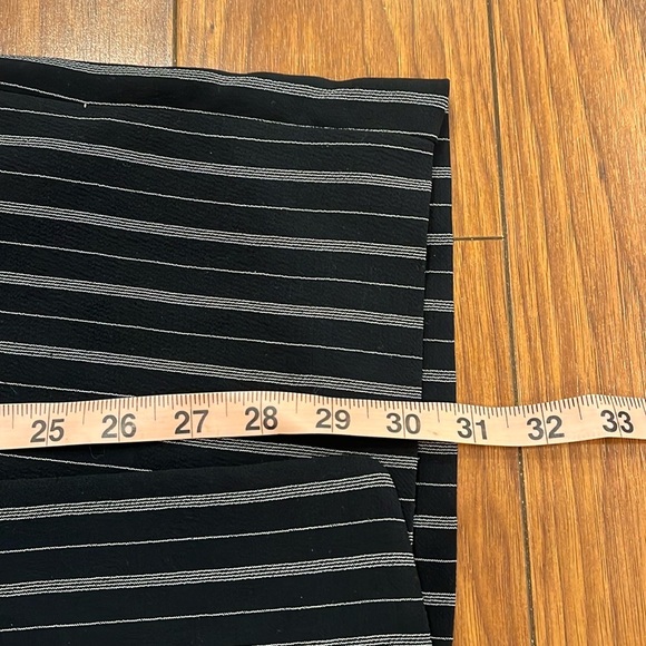 Aritzia Wilfred Cherrelle Pinstripe Oversized Blazer - Picture 13 of 16